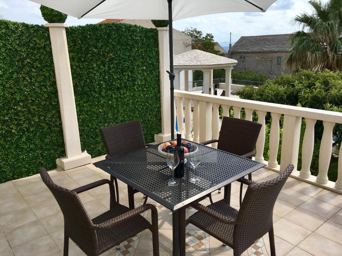 Apartments Villa Jadranka Adults Only Bol Exterior foto