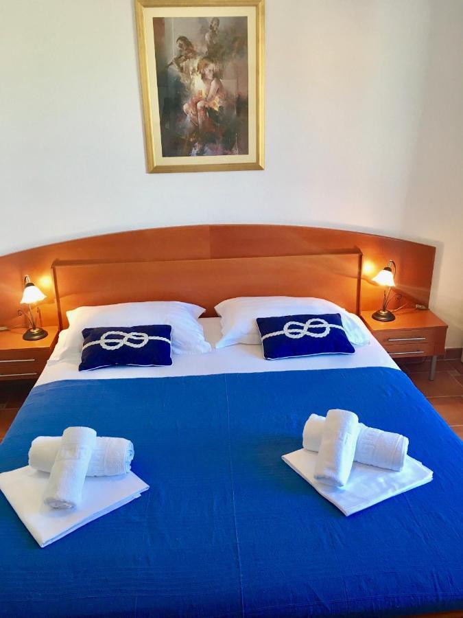 Apartments Villa Jadranka Adults Only Bol Exterior foto